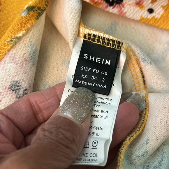SHEIN Dress - Picture 5 of 5